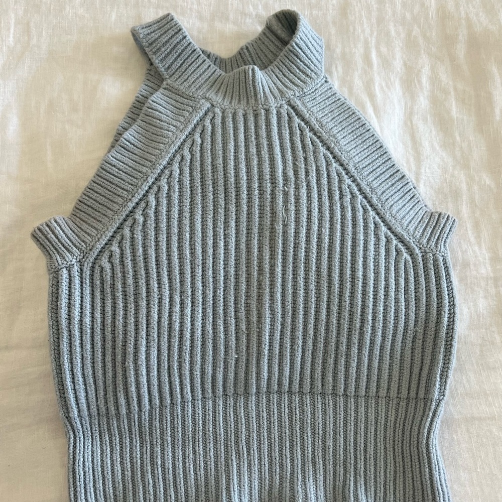 💙 Women’s Light Blue Sweater-Knit Halter Crop Top
